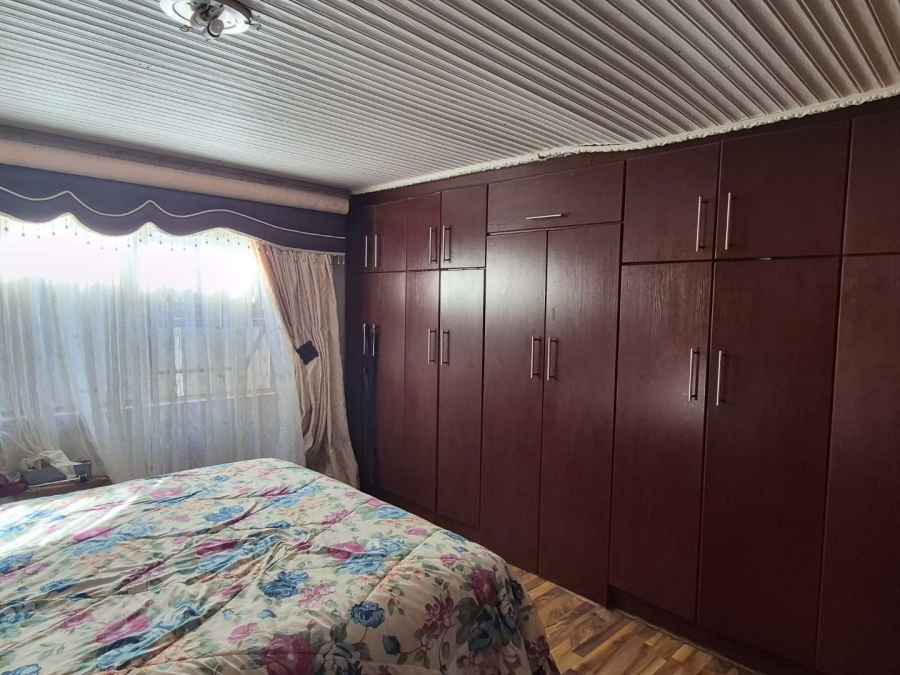 3 Bedroom Property for Sale in Zwide Eastern Cape